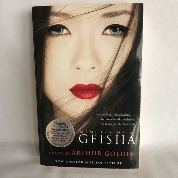 Memoirs of a Geisha paperback novel - Picture 1 of 3